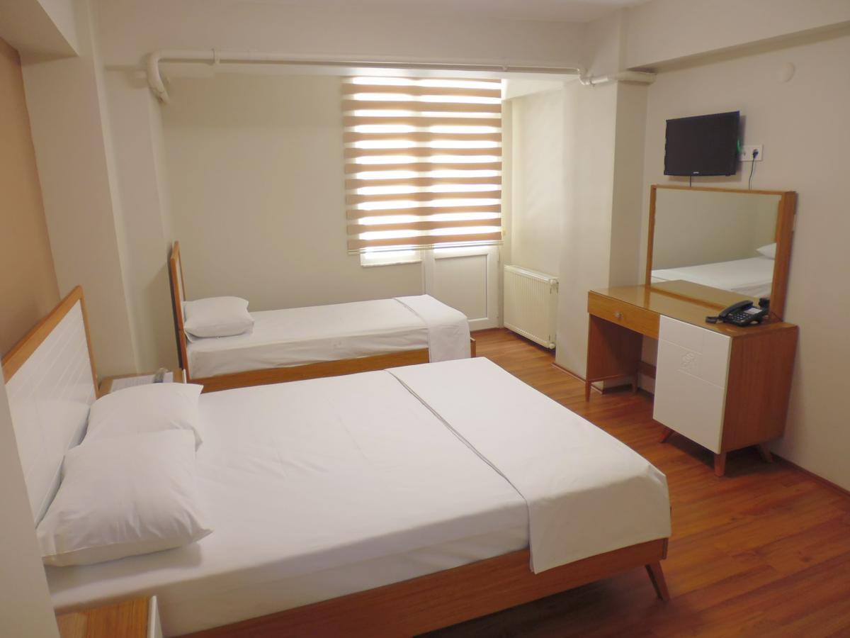 Ipek Hotel Balıkesir Esterno foto