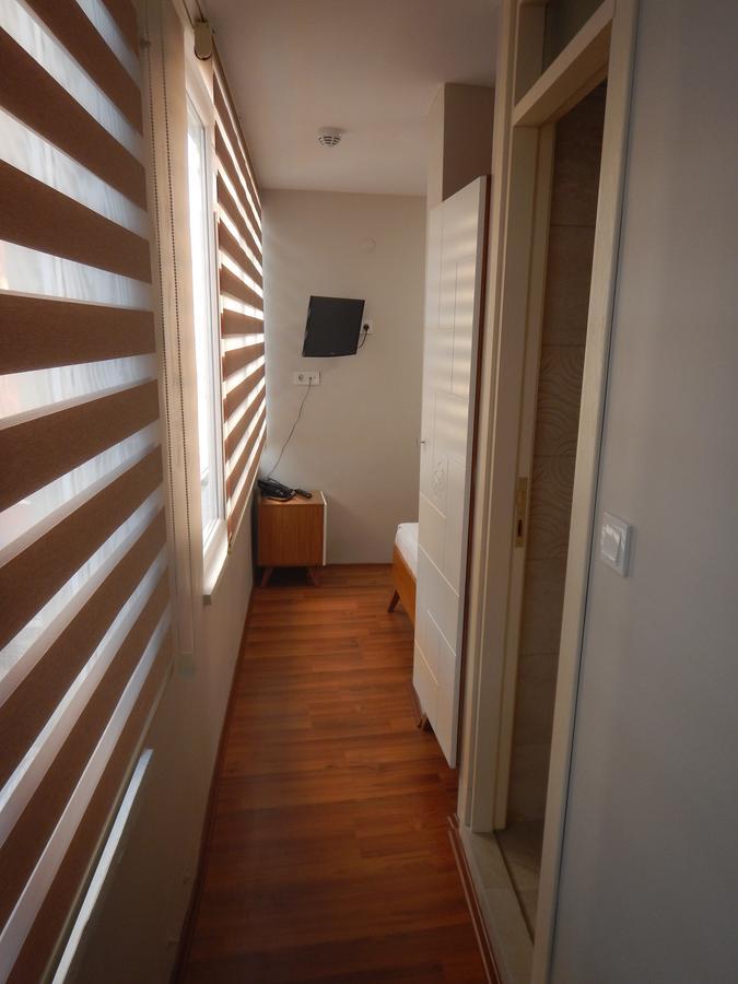 Ipek Hotel Balıkesir Esterno foto